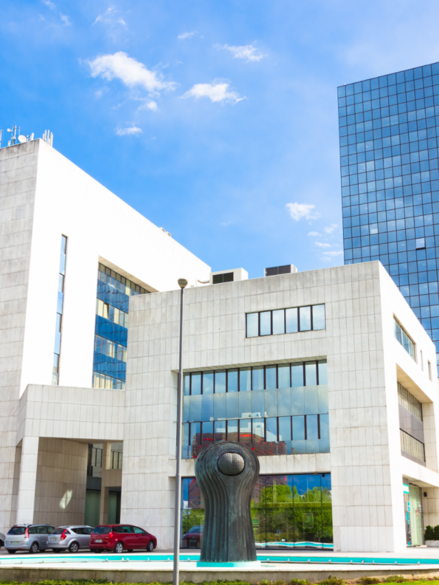 Commercial Investment Benefits in Sector 107